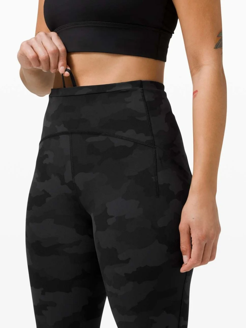 lululemon athletica excellent size