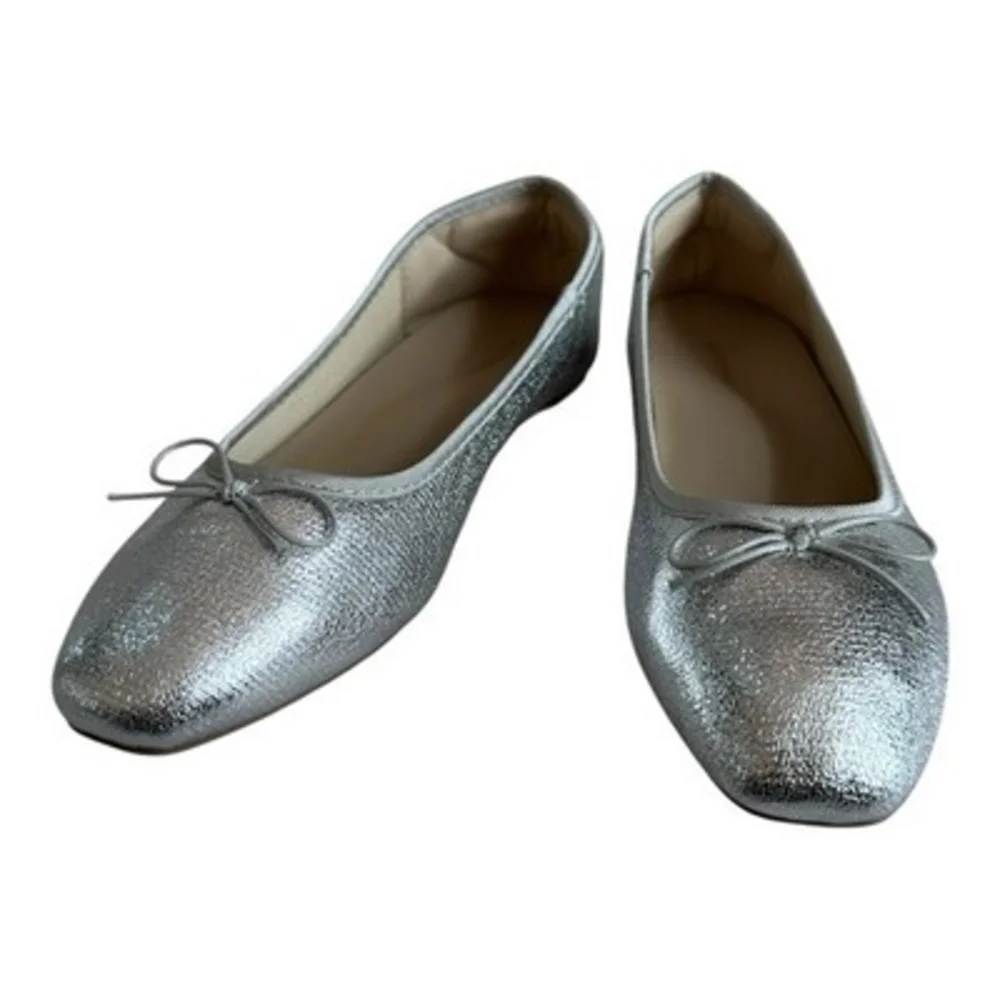 AFEETSING silver metallic