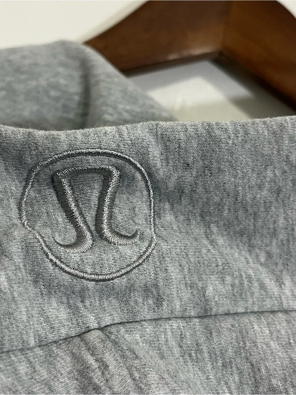 lululemon athletica excellent no