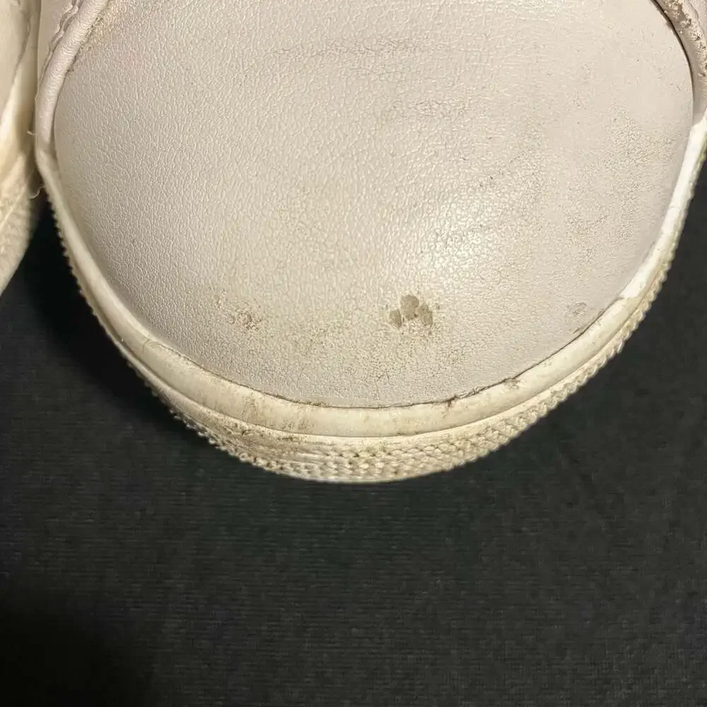 Michael Kors dirt discoloration