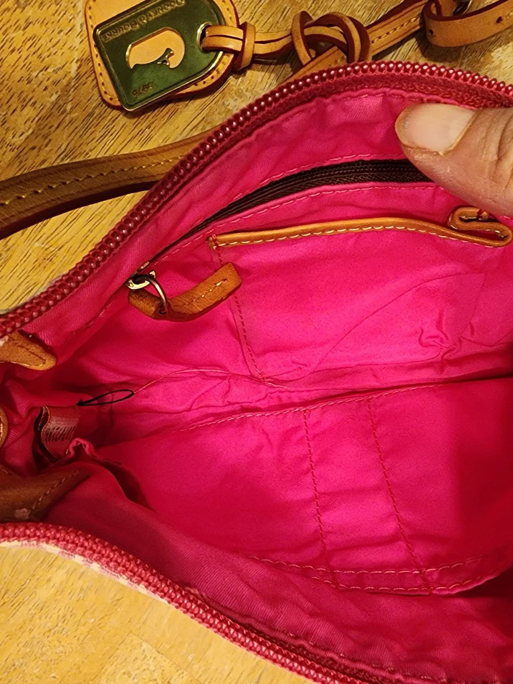 Dooney & Bourke compact dooney