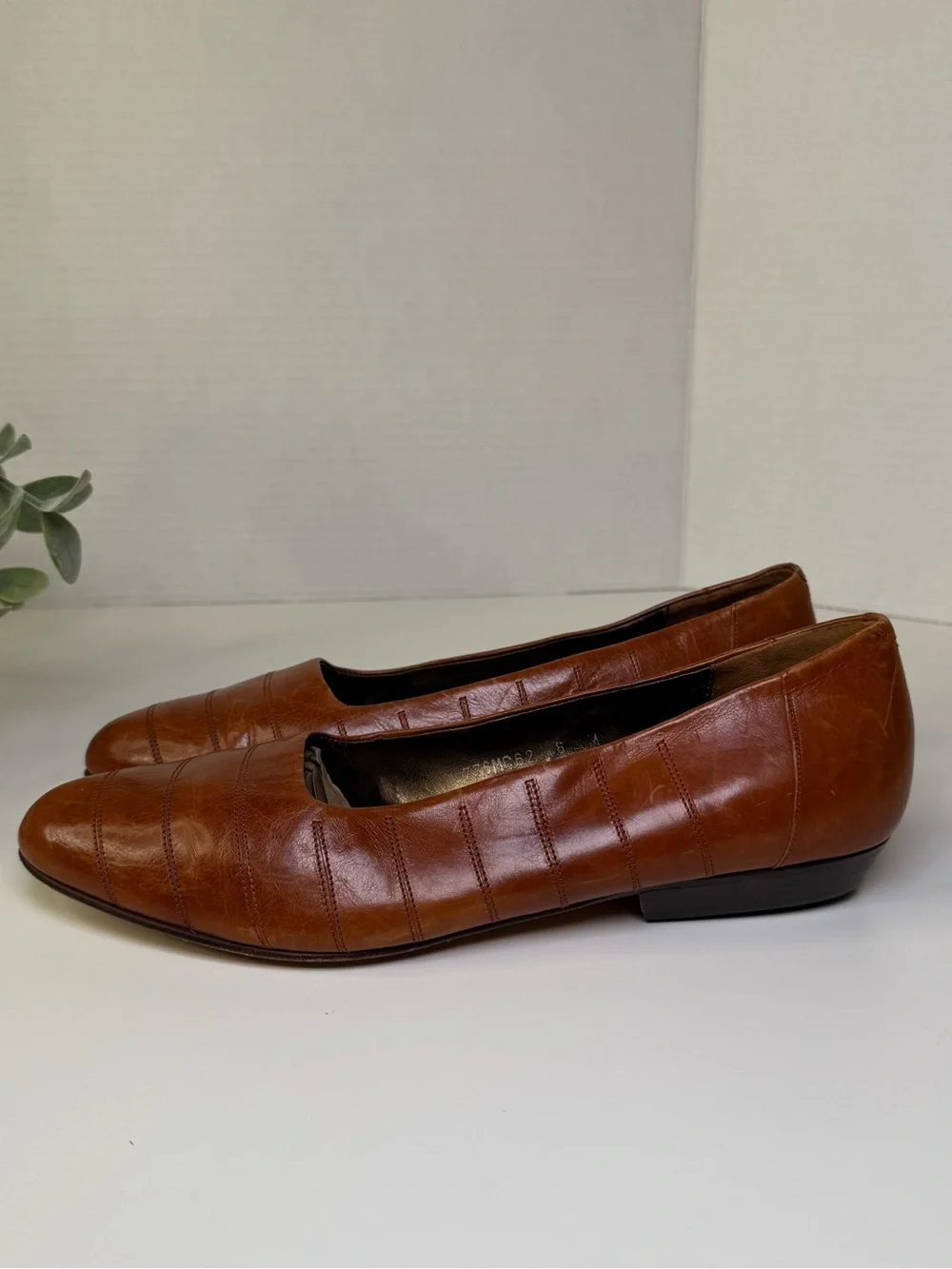 Maserati Vintage Brown Genuine Leather Italian Made Women's Flats Size 8