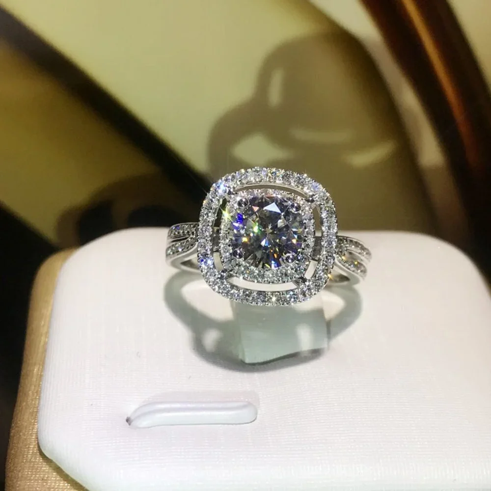 😍ALL OFFERs ACCEPTED💯 SEND OFFER NOW!! round zircon