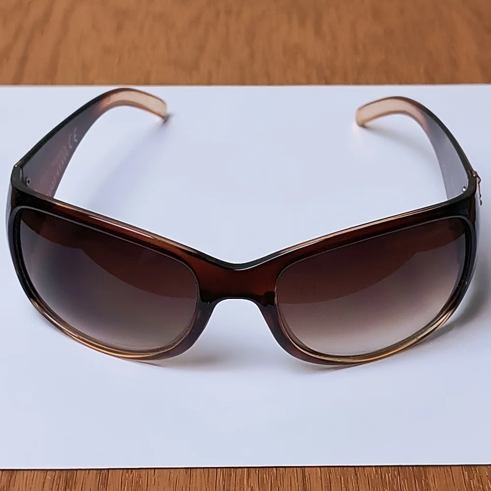 Steve Madden Brown Gradient Sunglasses