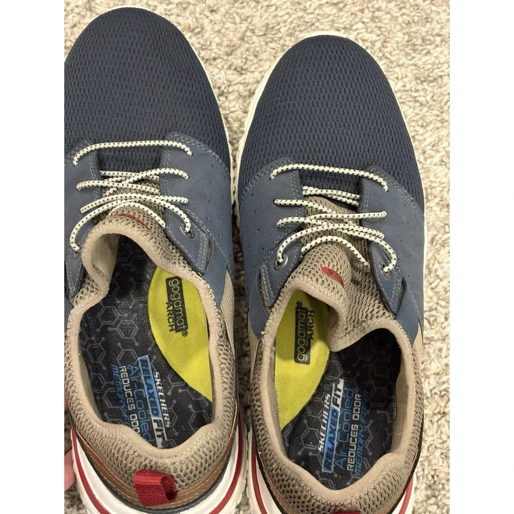 Skechers product pair