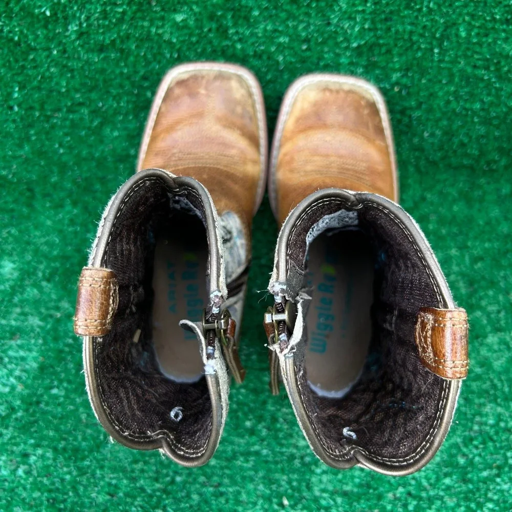 Ariat kids fatbaby