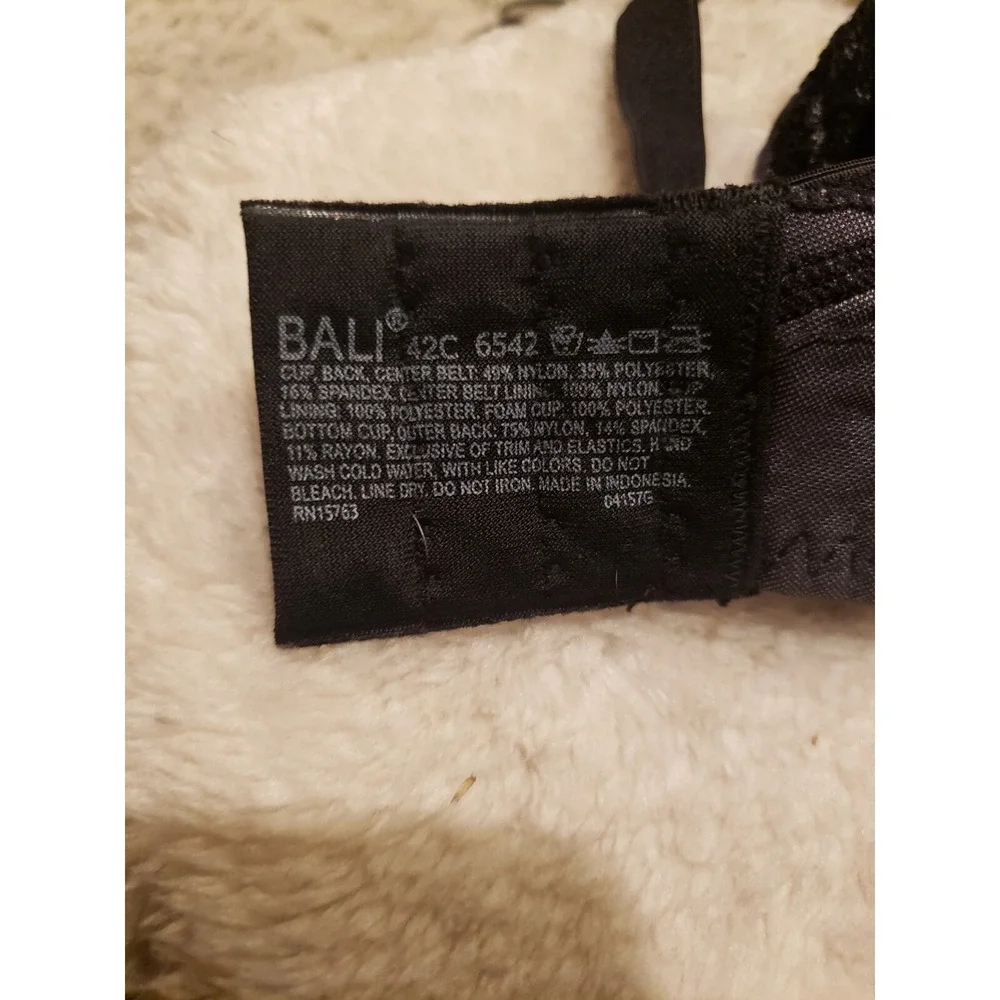 Sz 42 C Bali Women Desire Lace Foam Underwire T-Shirt Bra Style 6542 Black &Gray