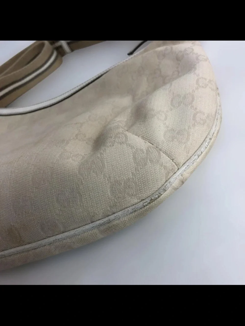 Gucci shoulder bag