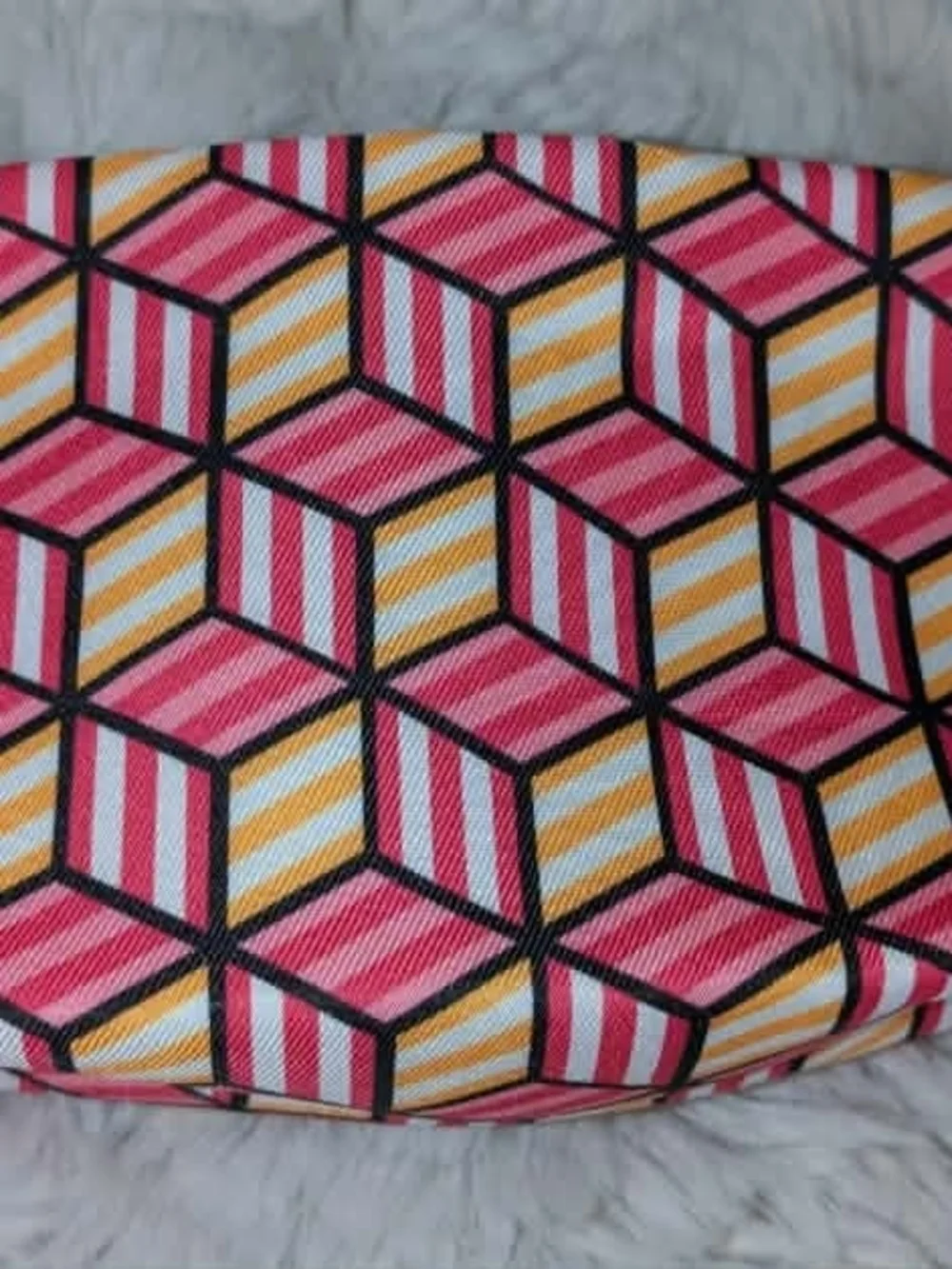 Clinique print adds durable