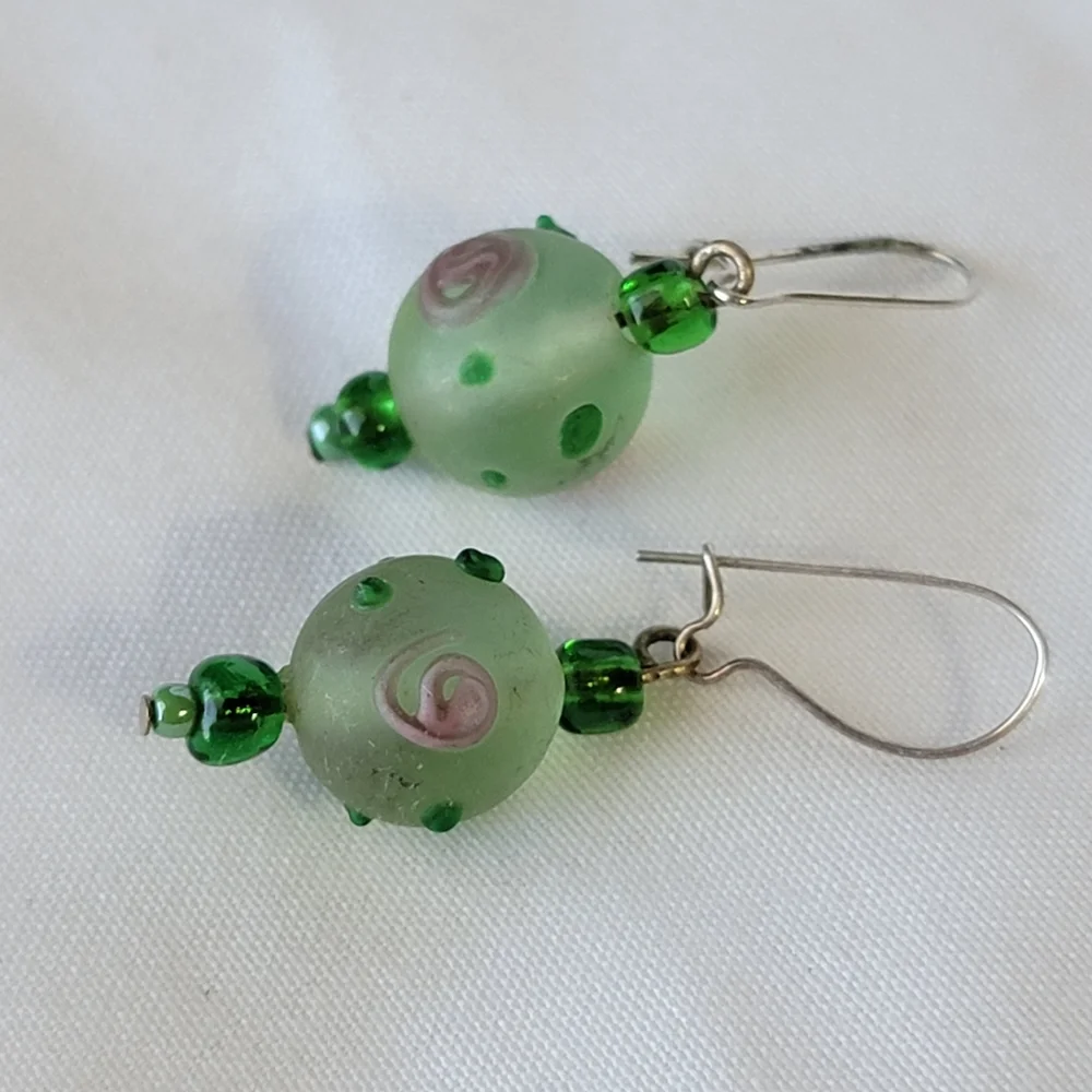 N/A drop earrings