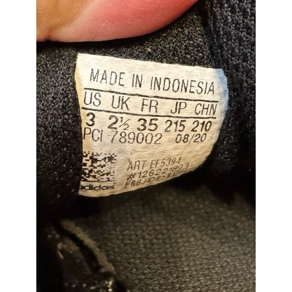 adidas black white