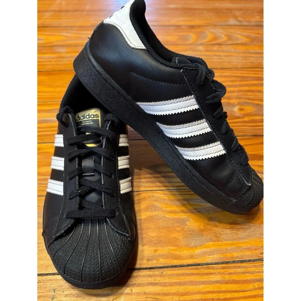 adidas black white