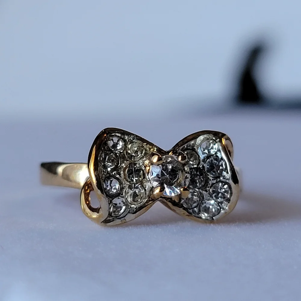 Vintage its dainty