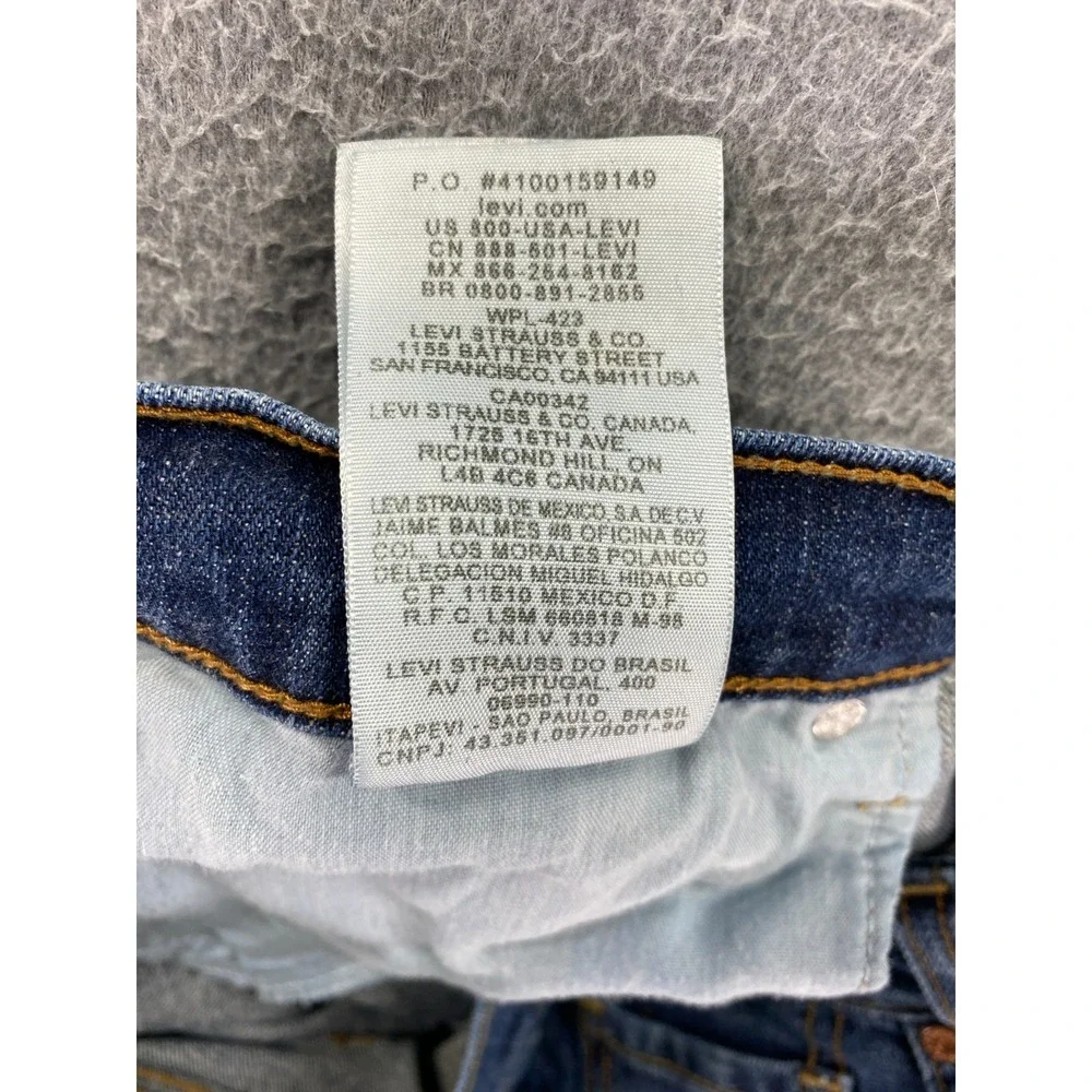 Levis please be