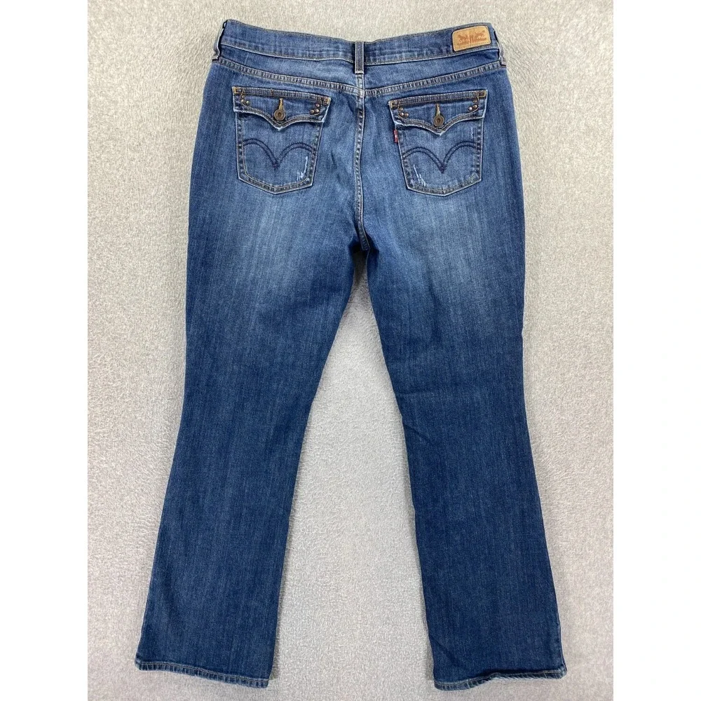 Levis please be