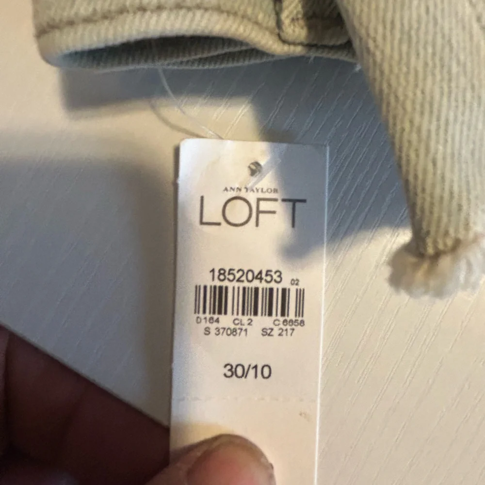 LOFT chic light