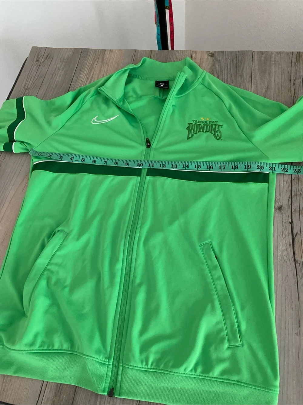 Nike clean track