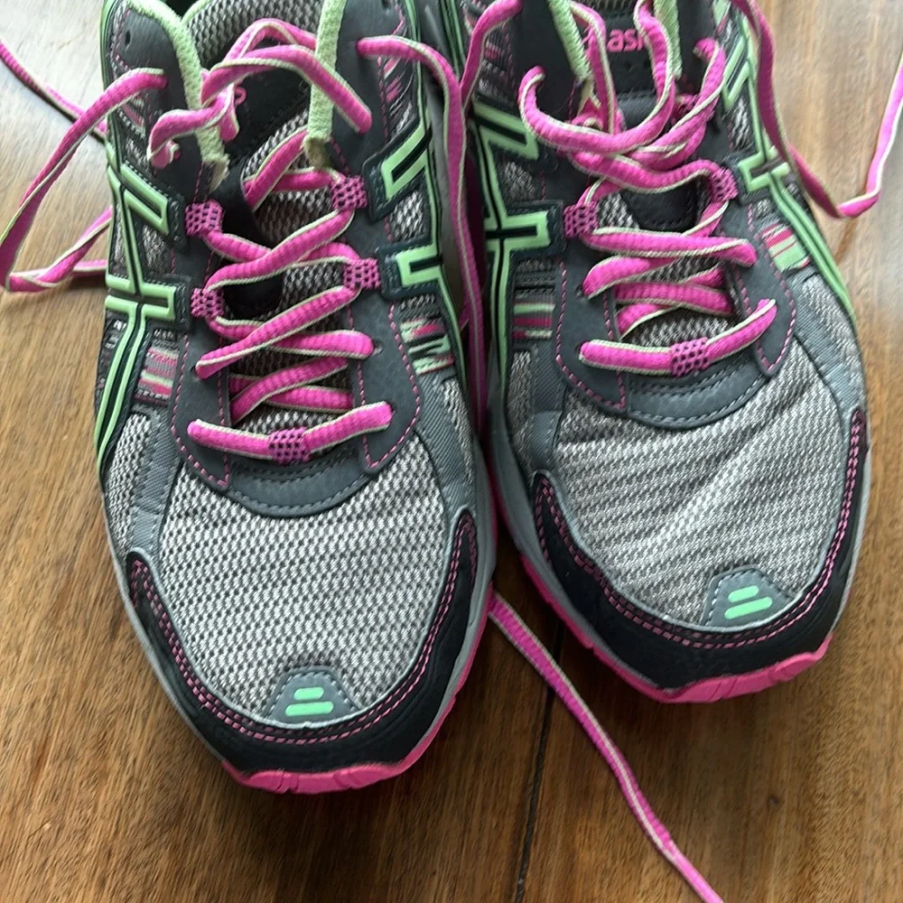 ASICS Woman’s Gel-Venture 5 Running Shoes Titanium/Pistachio/Pink/Gray size‎ 9.5