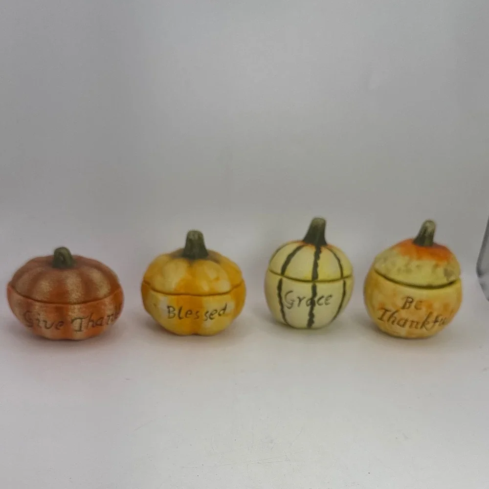 Set of 4 Ceramic‎ Pumpkin Gourd Tea Light Candle Holders Give Thanks Bless Grace