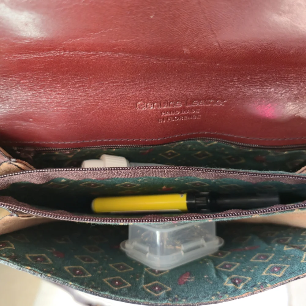 Handmade Italian leather small crossbody bag