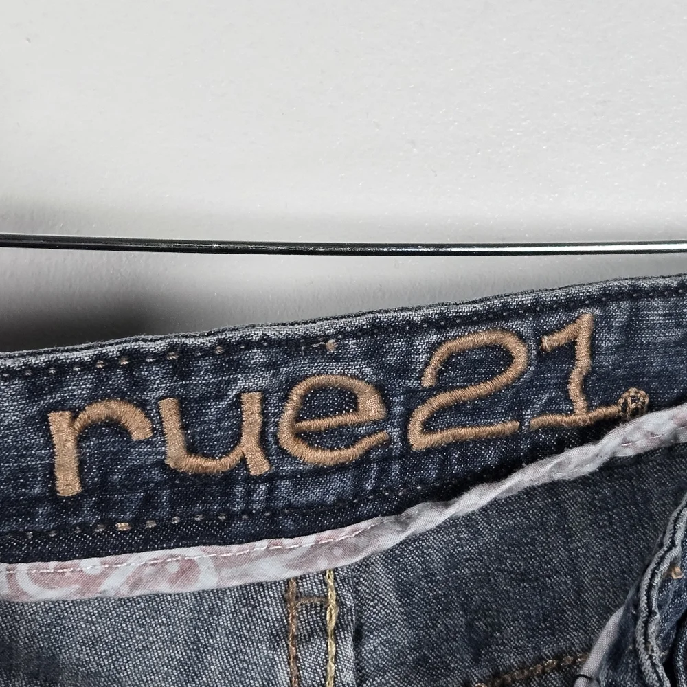 Rue 21 Y2K Low Rise Flare Leg Blue Denim Jeans Juniors Size 1/2