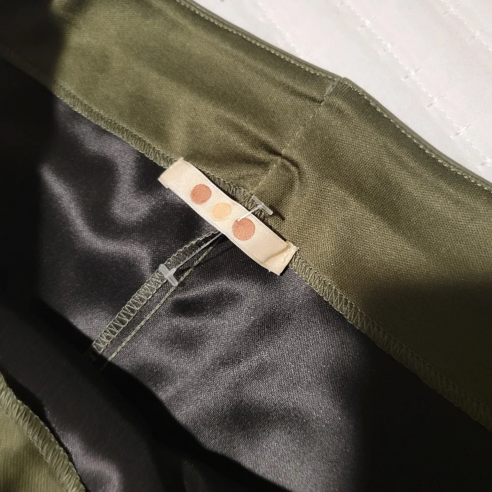 Three Dots brand new