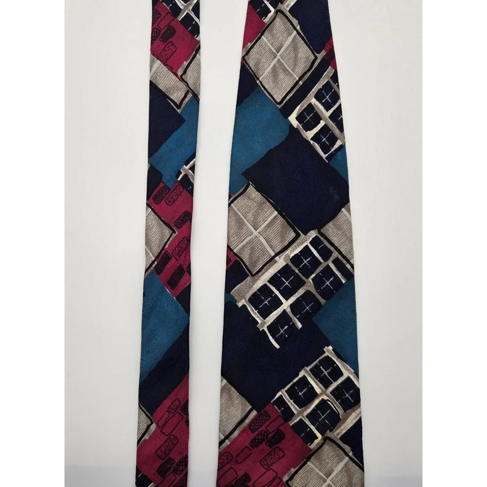 Bugatti silk neck