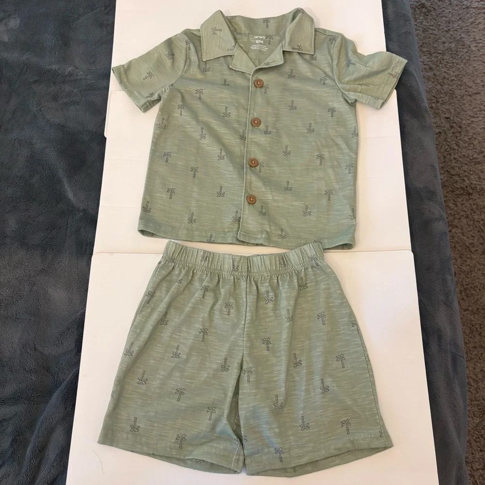 Carter's OshKosh Toddler Boys 5T Bundle 8pc Shorts Tees‎ Hoodie Mixed Colors