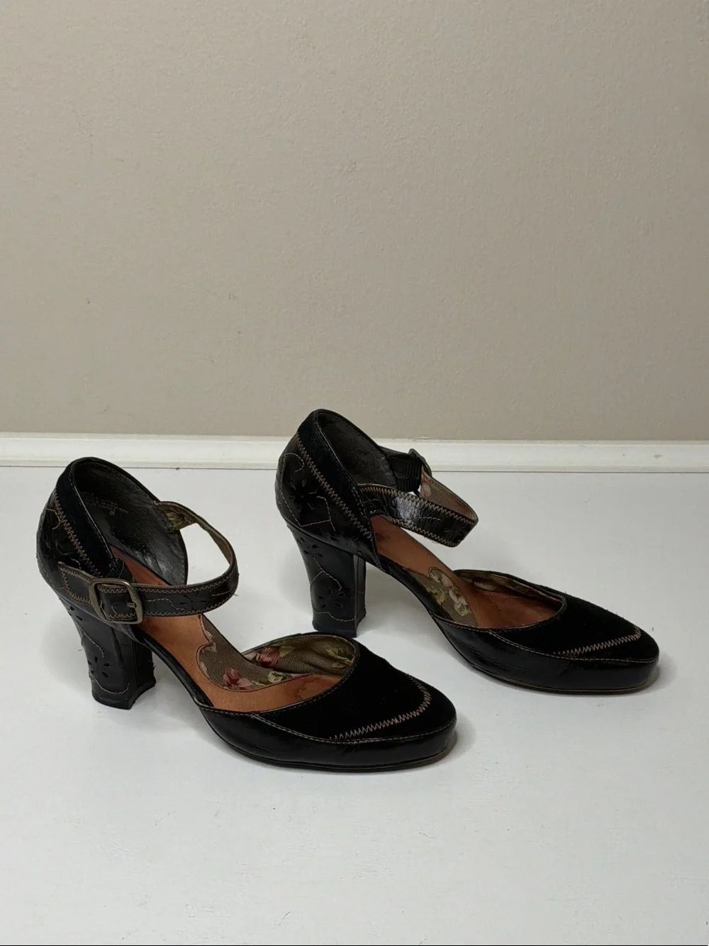 kenzie classic black