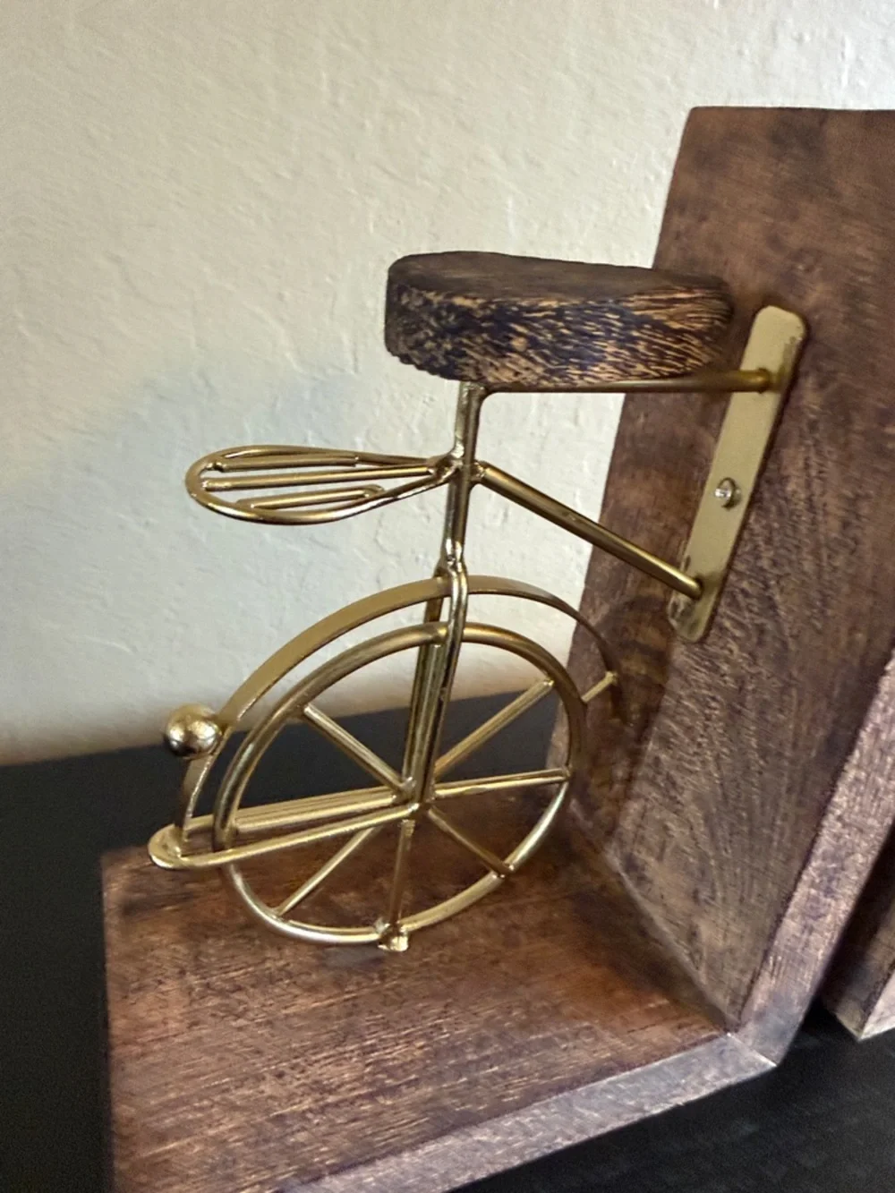 N/A excellent sturdy