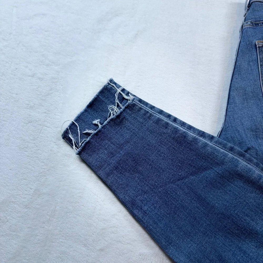 H&M embrace laid