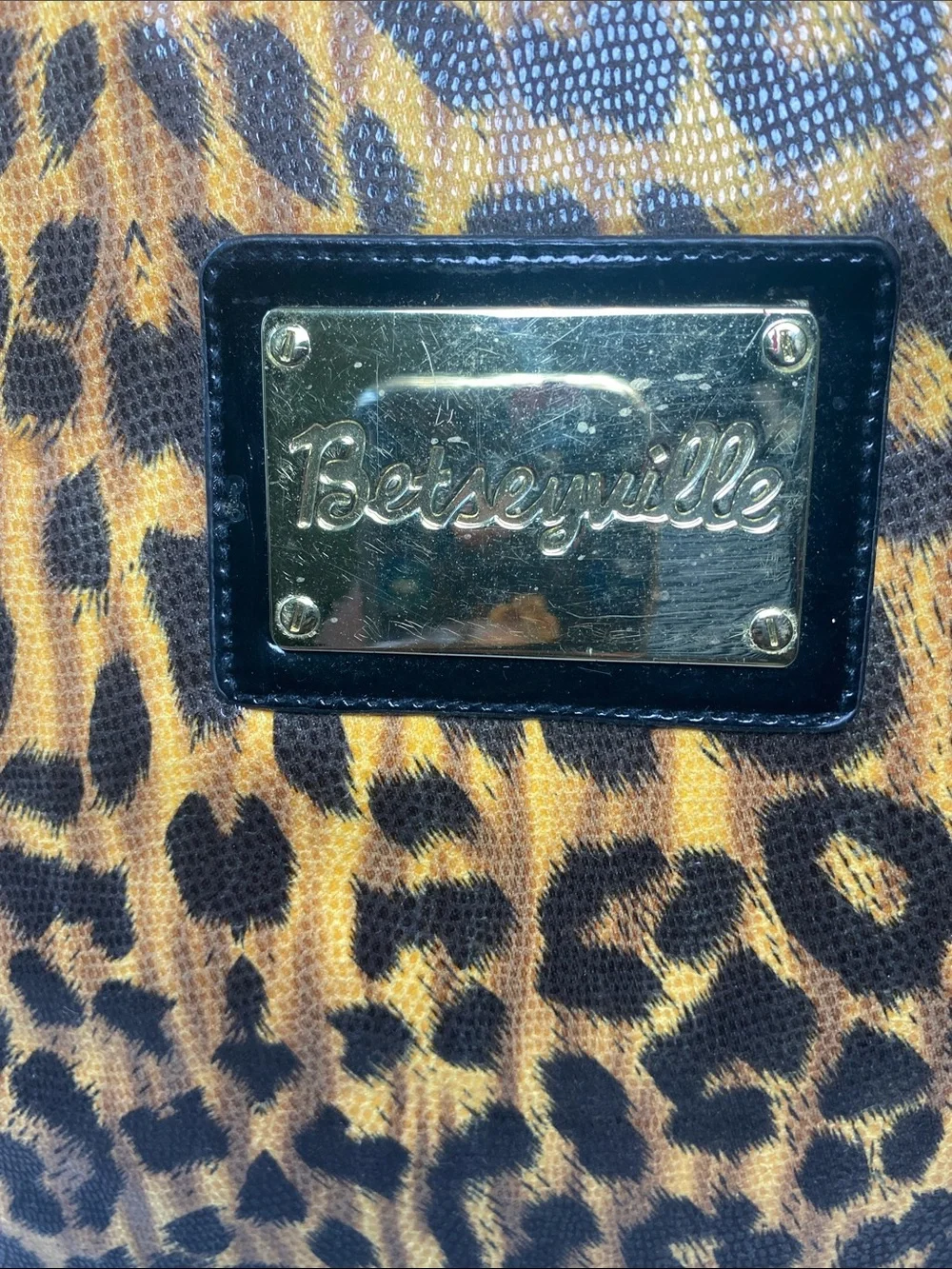 Betsey Johnson betseyville leopard