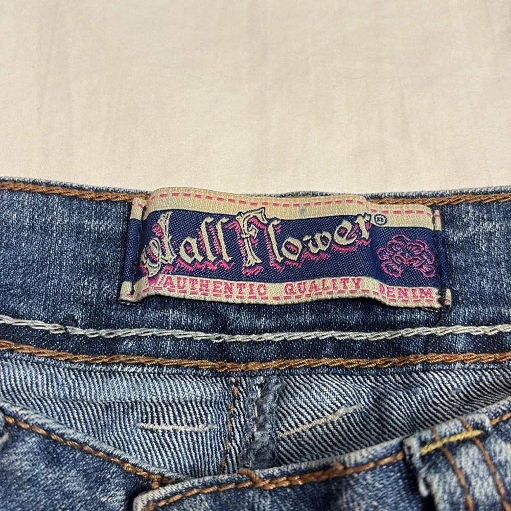 Wallflower these jean