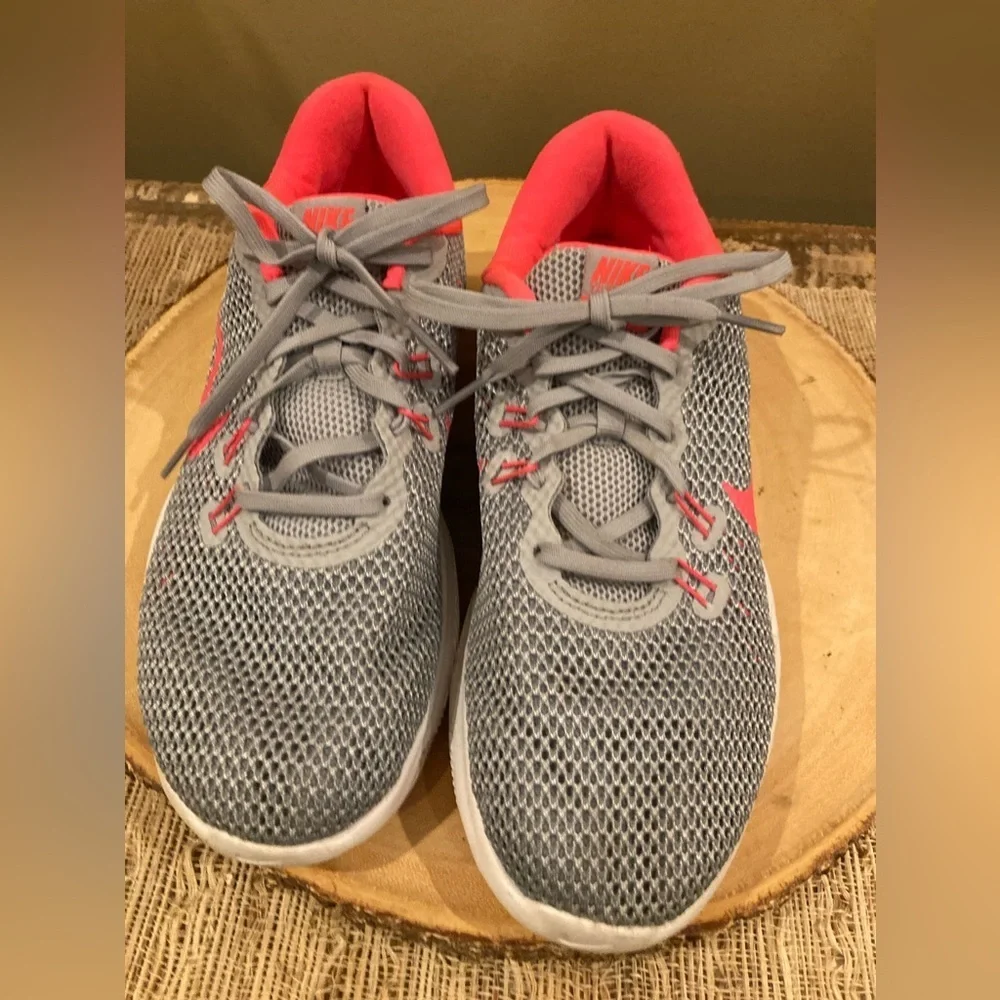 Nike elevate your