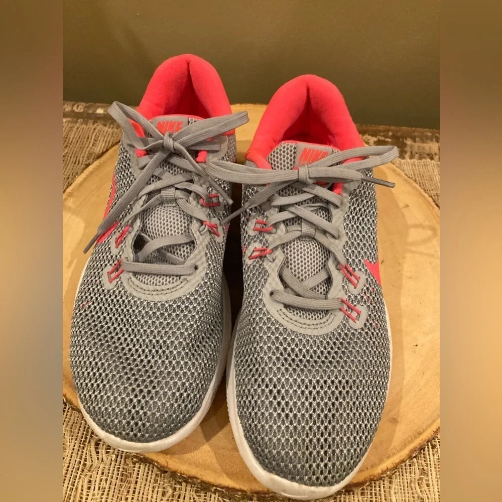 Nike elevate your