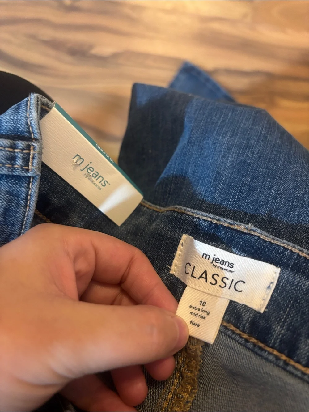 Maurice’s 10 x-long mid rise flare jeans NWT