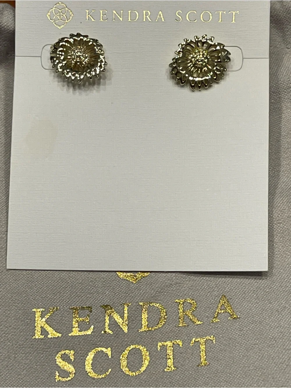 Kendra Scott petal scott kendra
