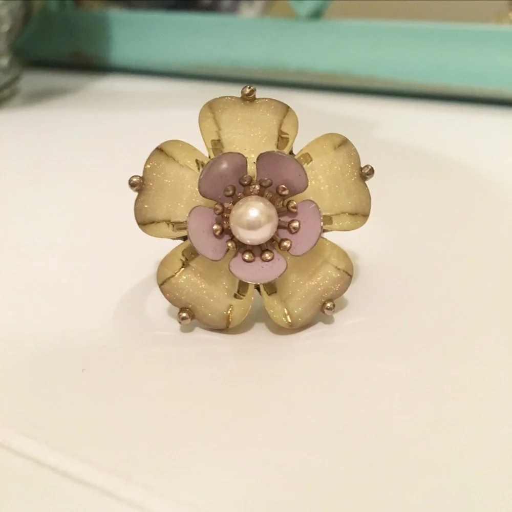 N/A sparkly flower