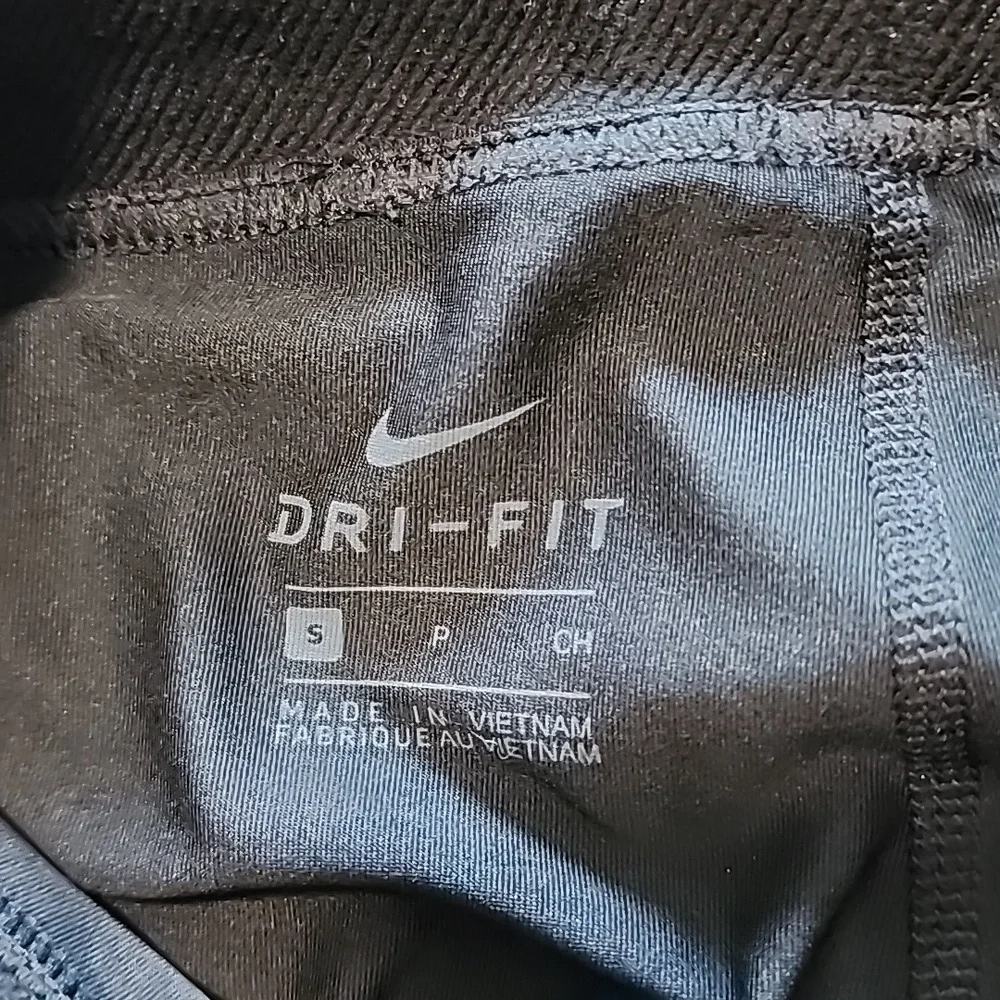 🌴 Nike DRI-FIT Leggings 🌴