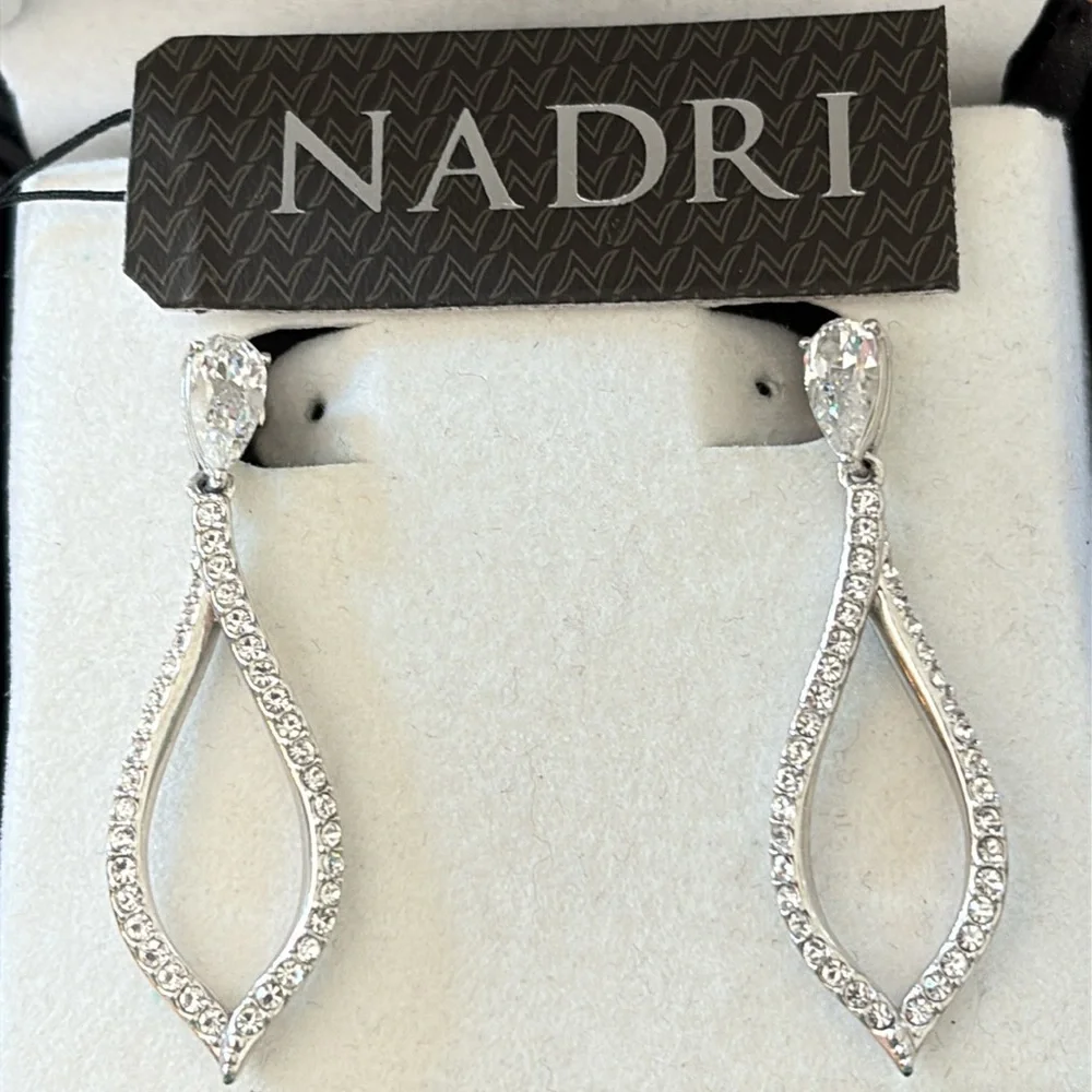 Nadri rivals look