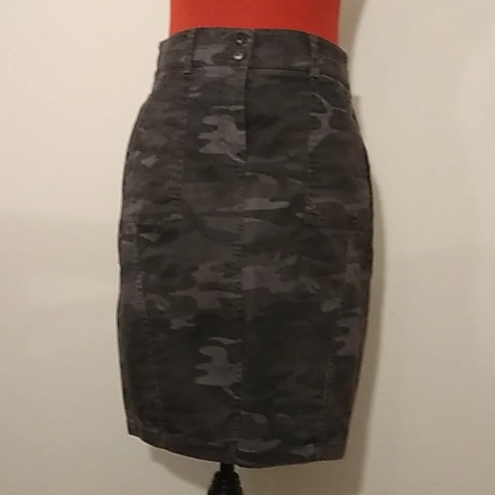 LOFT dark gray
