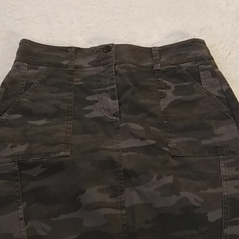 LOFT dark gray
