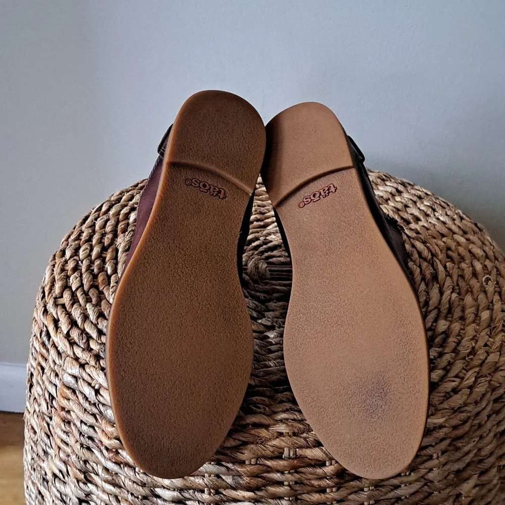 Taos Footwear trending luxury