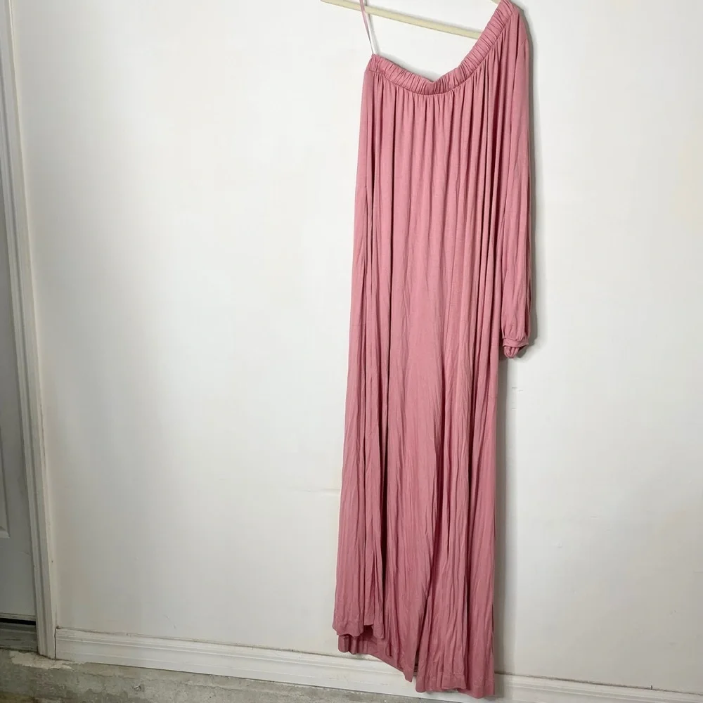 Free People silhouette sleeve