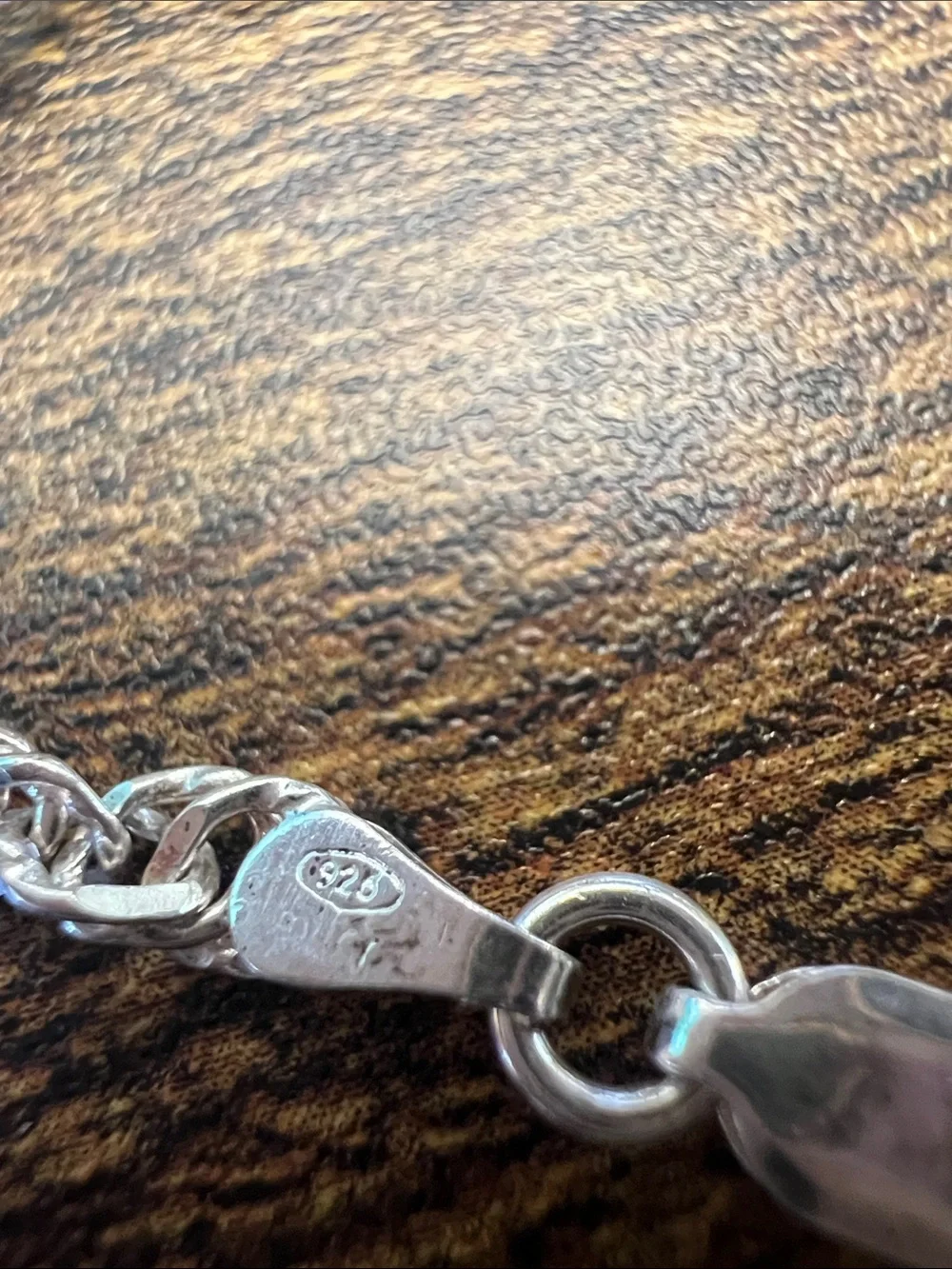 N/A bold hammered