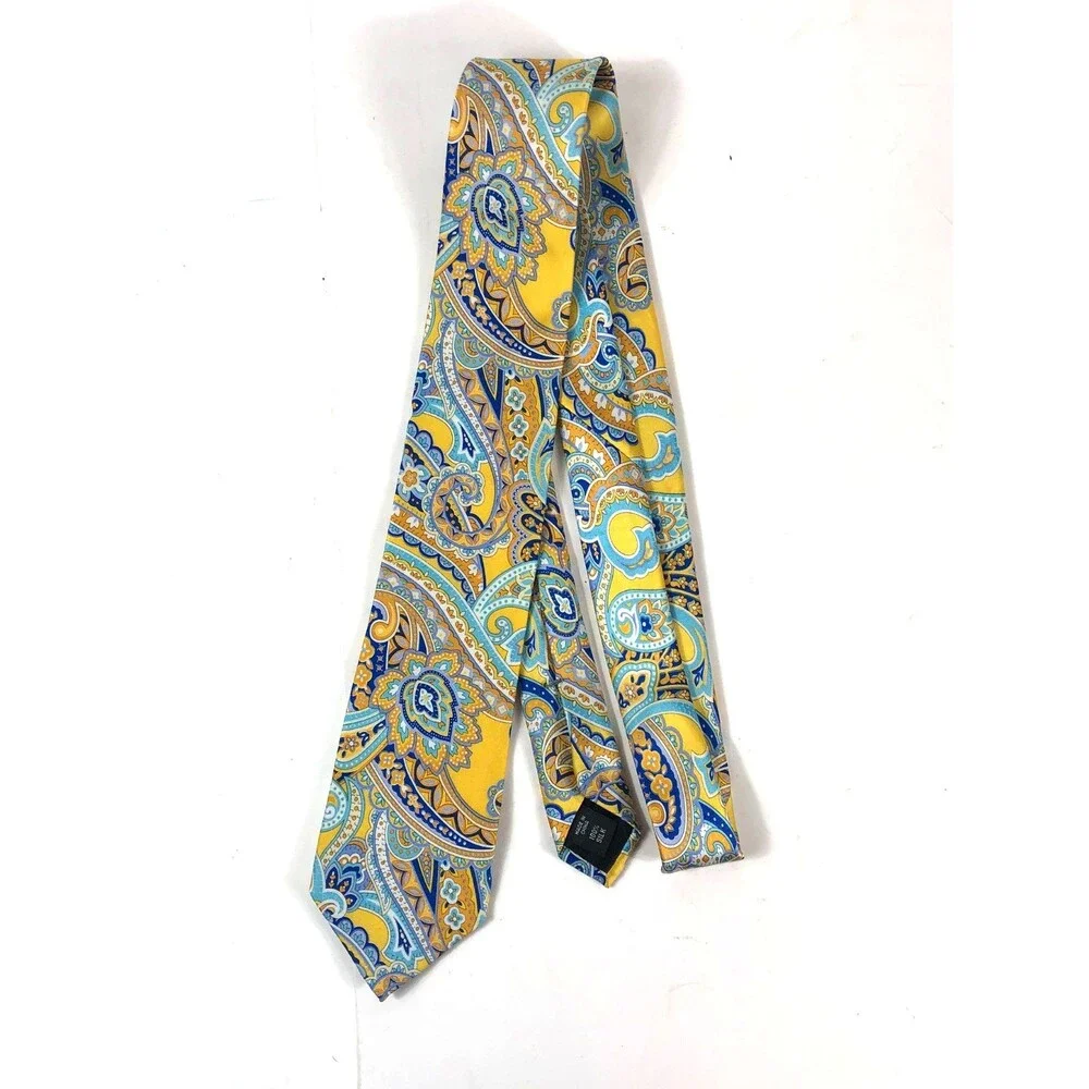 Geoffrey Beene vibrant stylish