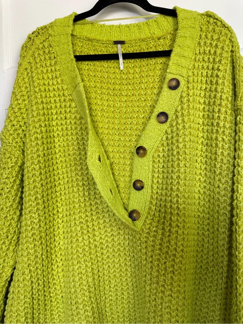 Free People Whistle Thermal Henley Lime Green Chunky Oversized V-Neck Pullover L