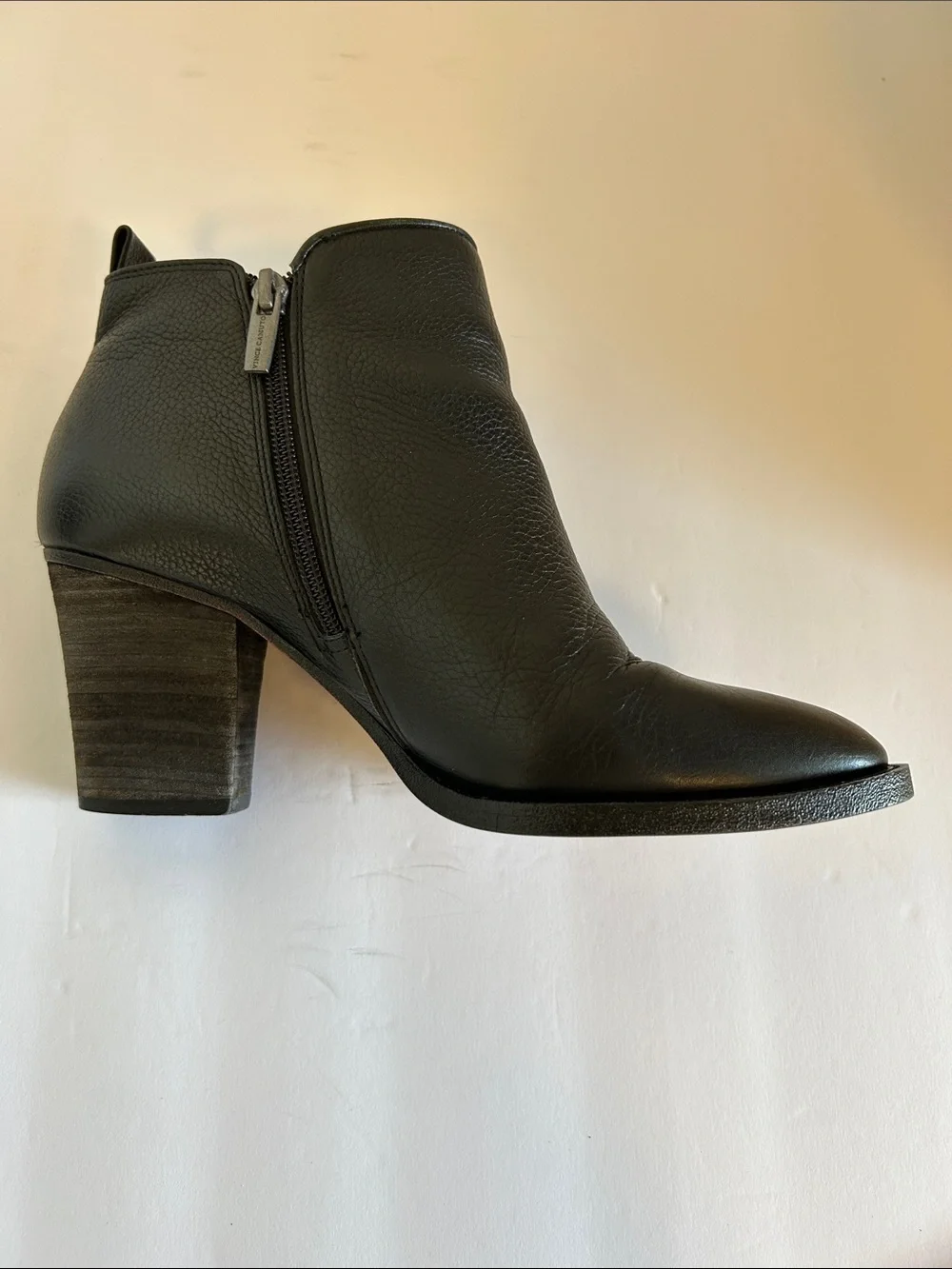 Vince Camuto smooth black
