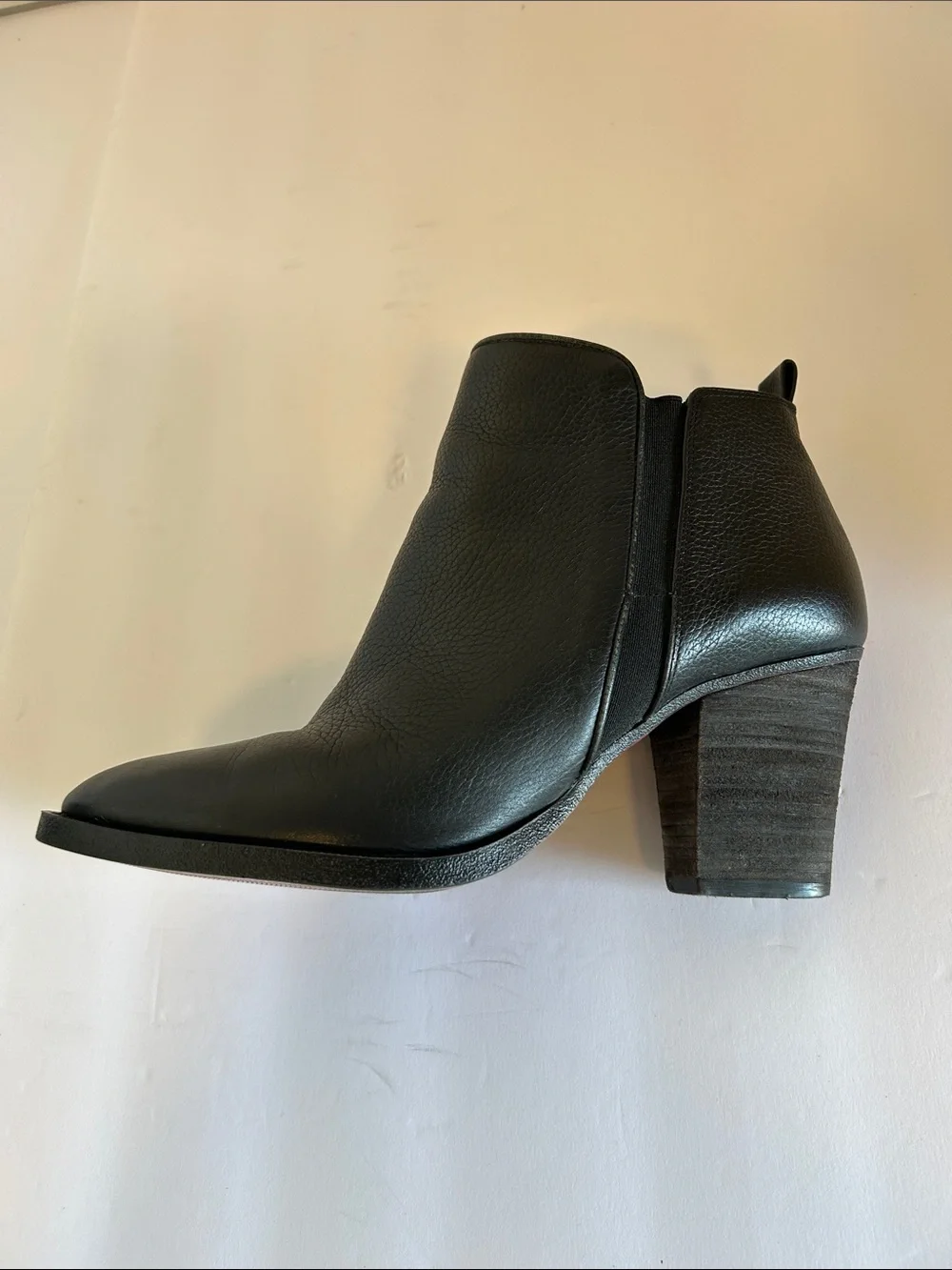 Vince Camuto smooth black