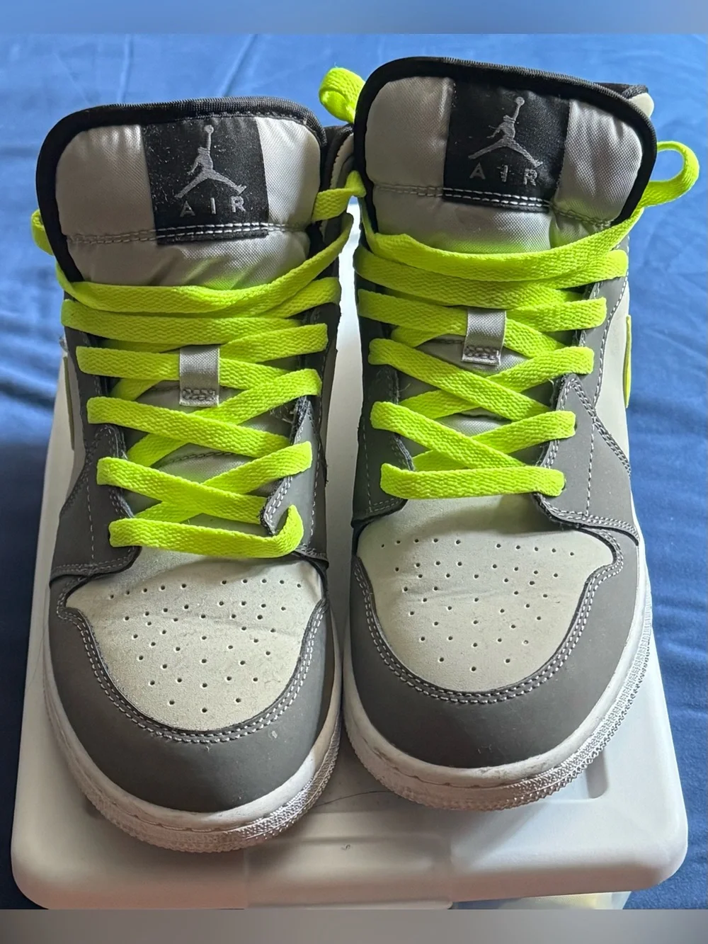Jordan mid top